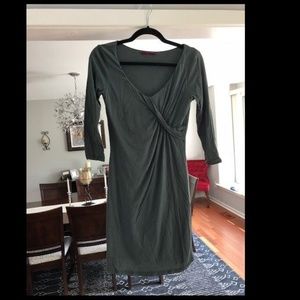 *LIKE NEW* Velvet by Graham and Spencer Dress - P